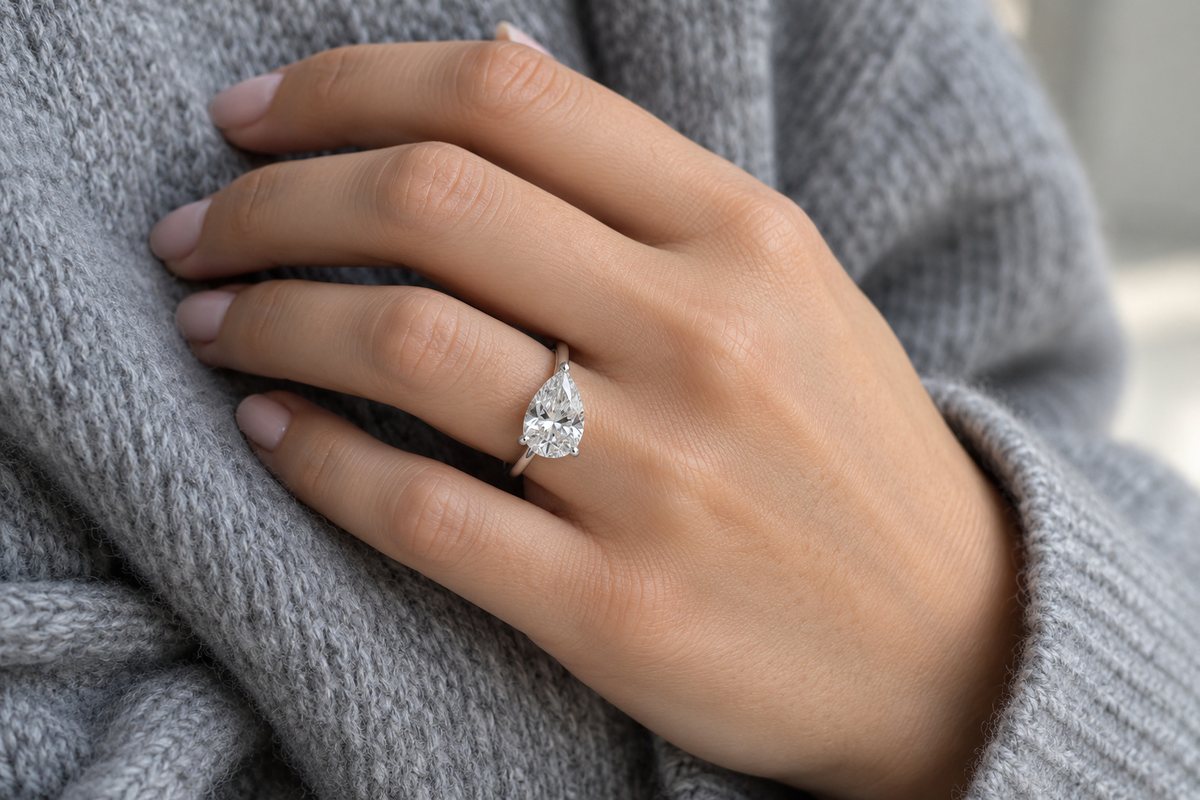 Pear Engagement Rings: How to Choose the Best One Safely