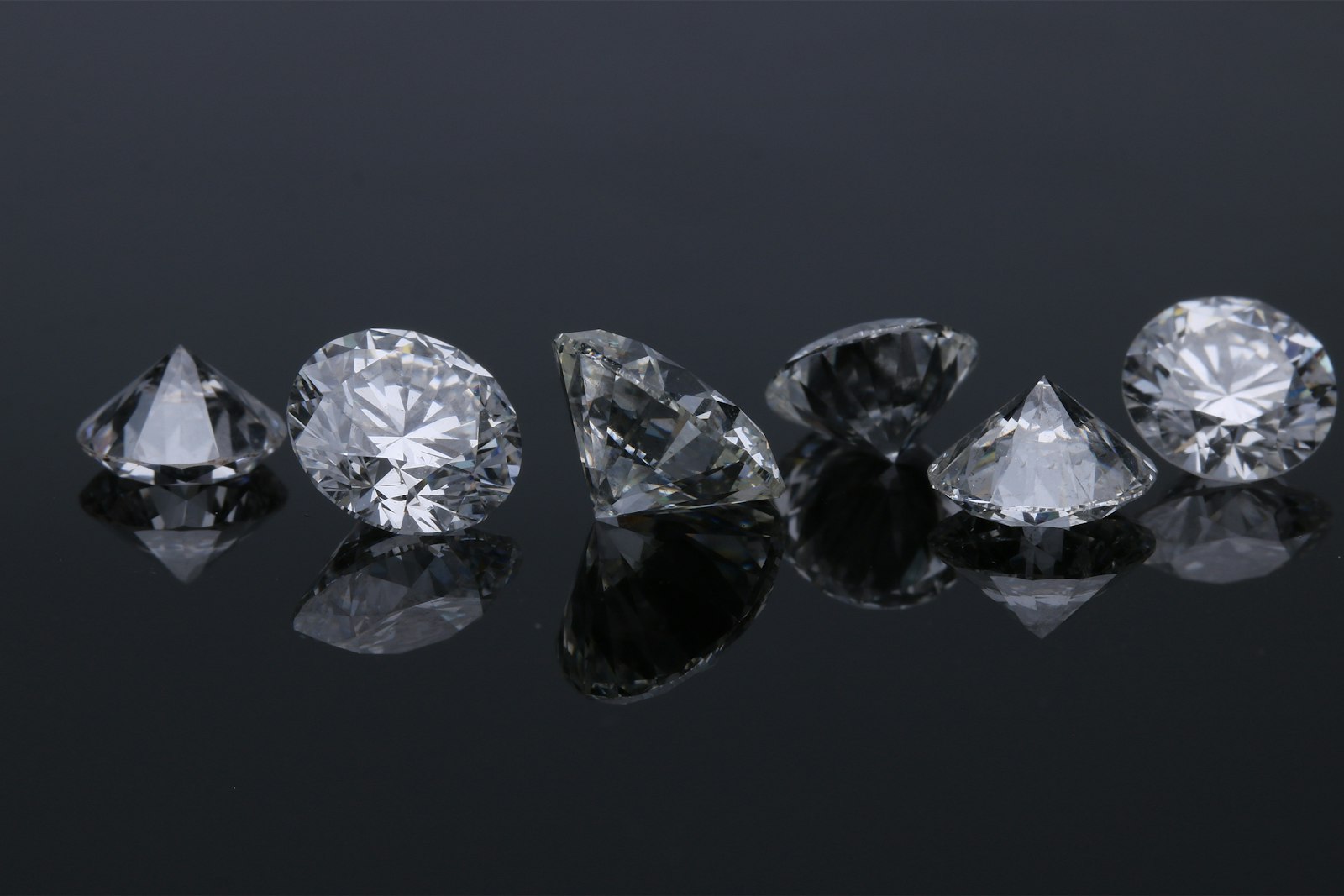 Diamond Shapes Explained: A Complete Guide to All Ten Cuts