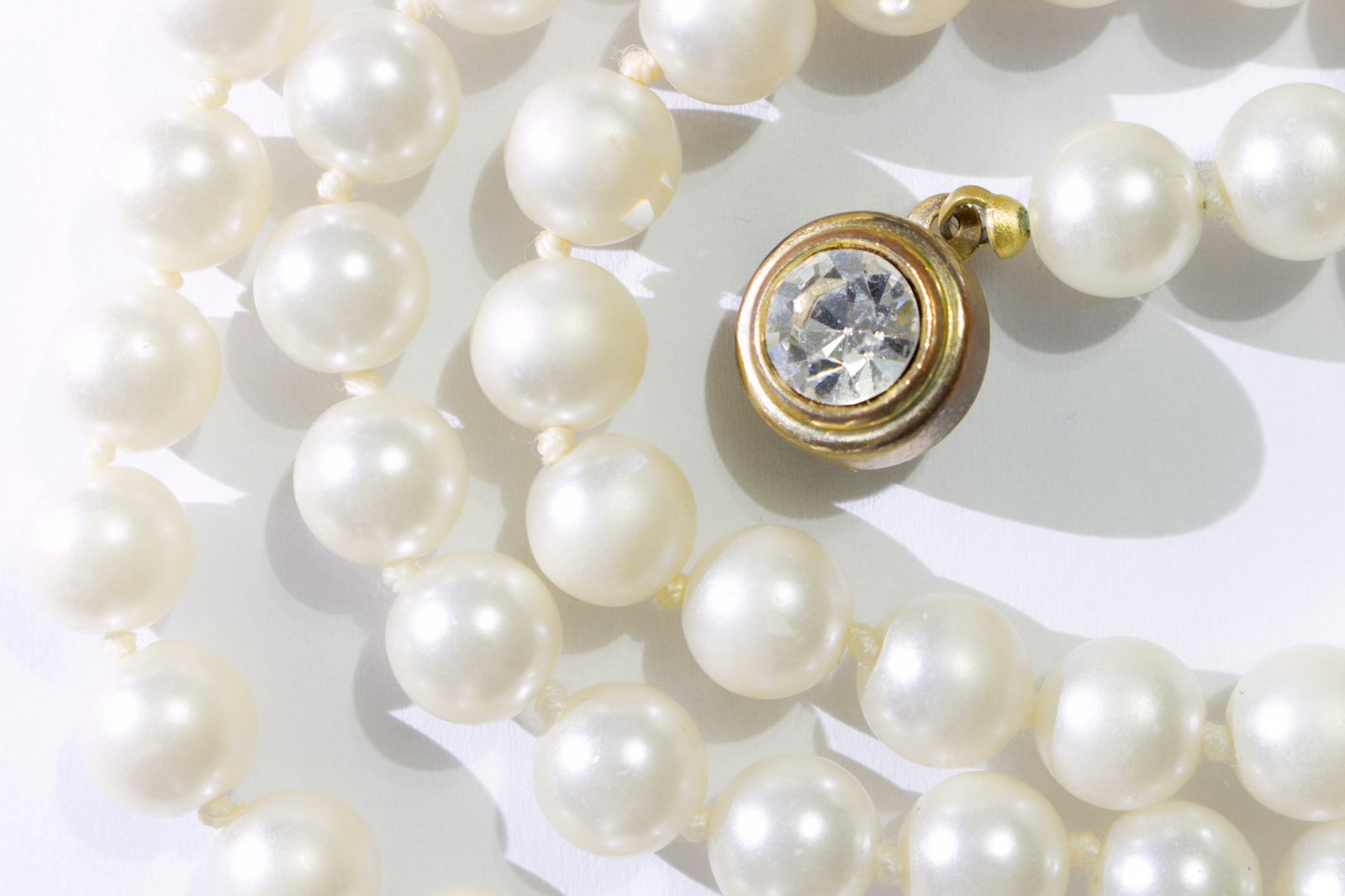 Pearls and Diamonds: Choosing, Setting, Wearing and Caring for the Pairing