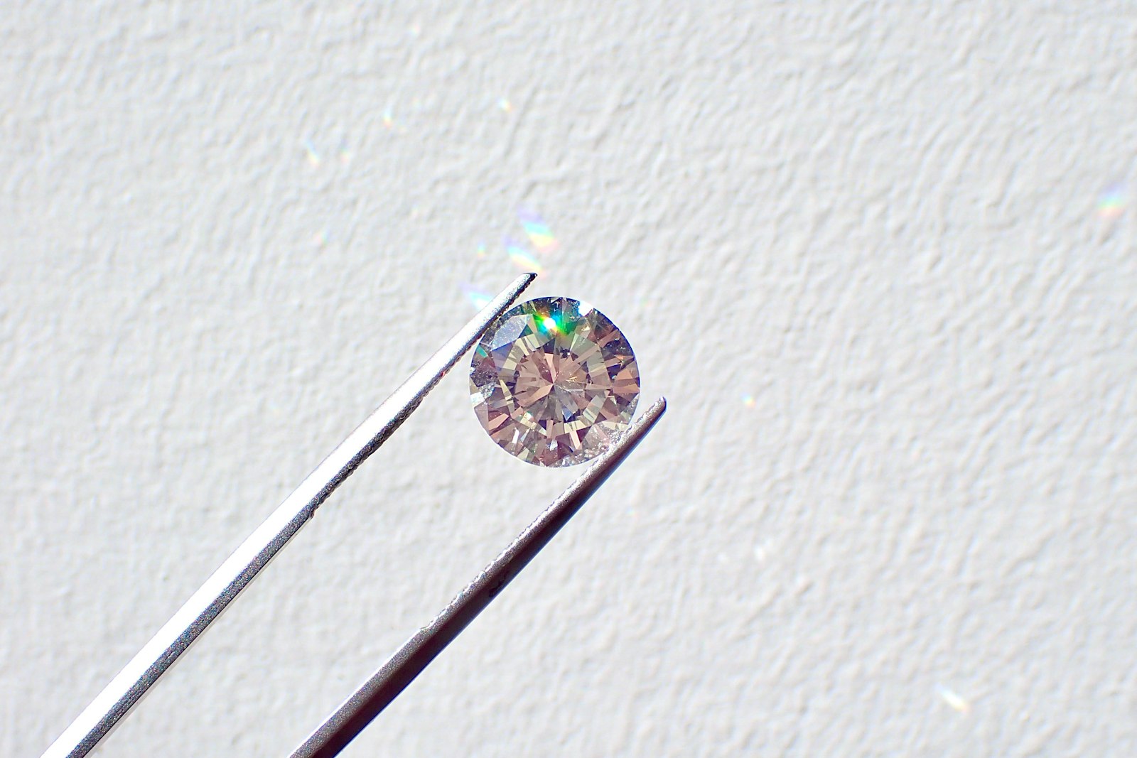 Lab-Grown vs Natural Diamonds: An Honest Comparison