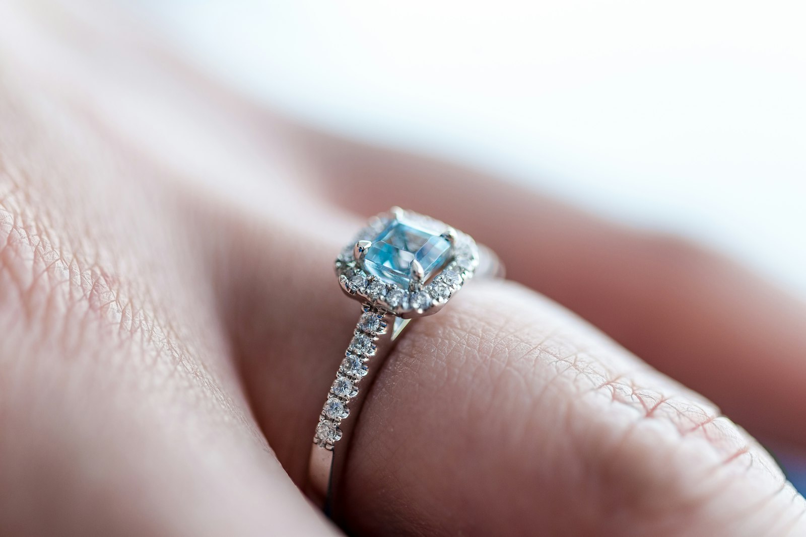 Ring Sizing: How to Measure at Home and Get It Right the First Time